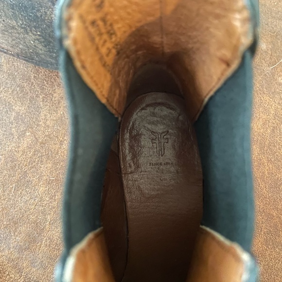 Frye Dara Chelsea Booties - Picture 2 of 5